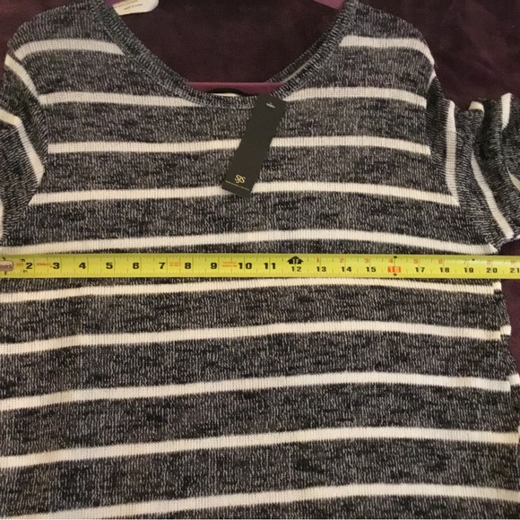 NWT SJS Layered Sweater Long Sleeve Top- Runs Small - Picture 4 of 6